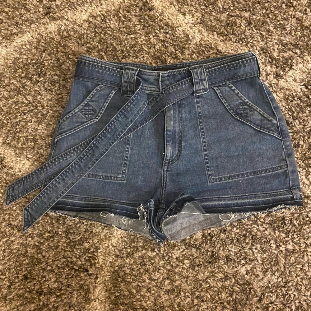 Express Shortie shorts